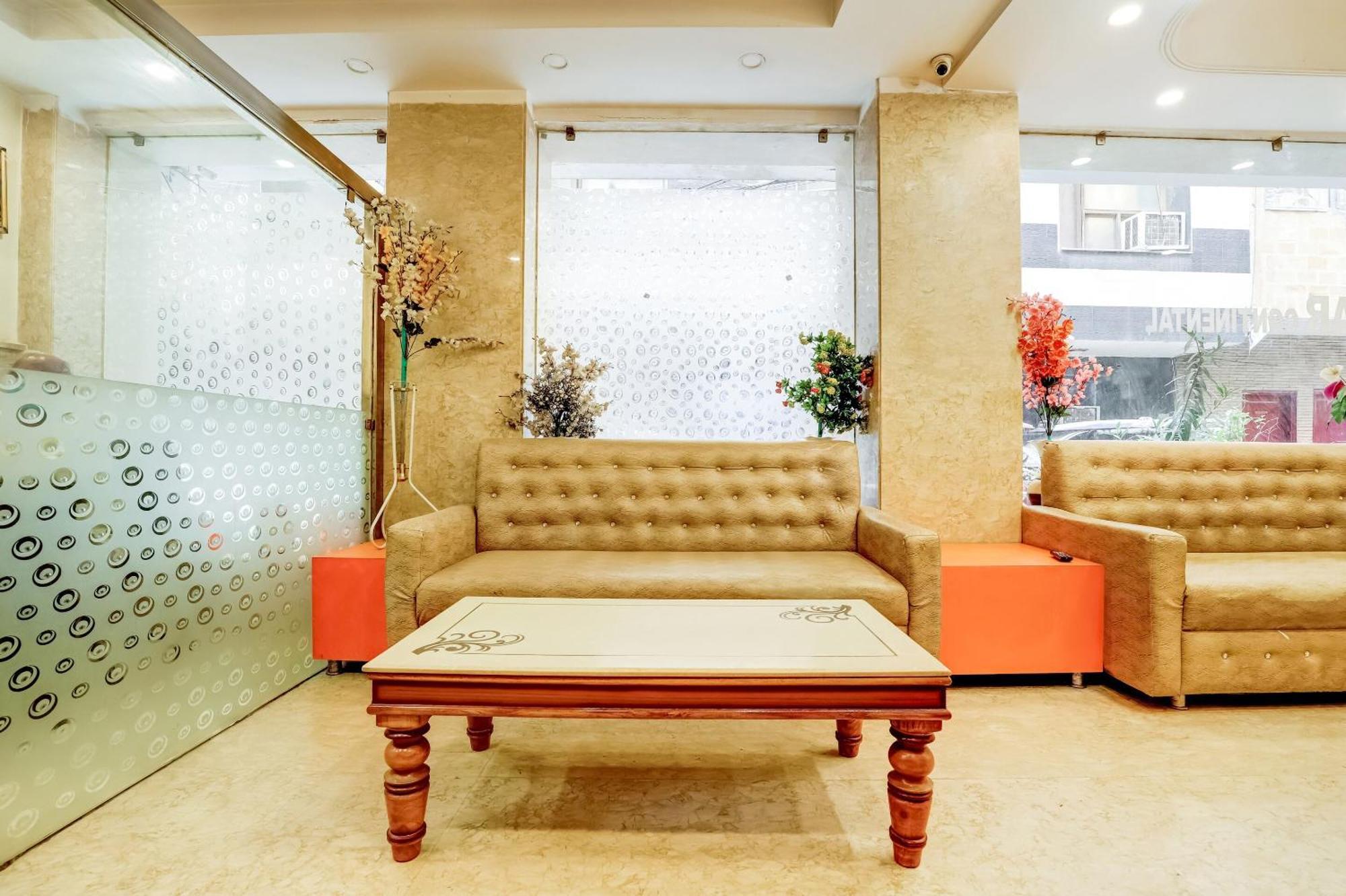 Hotel O Tushar Continental Νέο Δελχί Εξωτερικό φωτογραφία